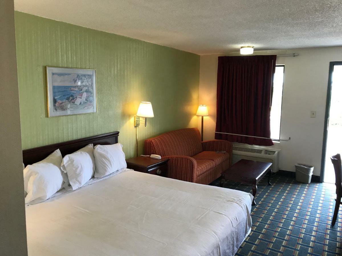 Scottish Inns Augusta Exterior photo